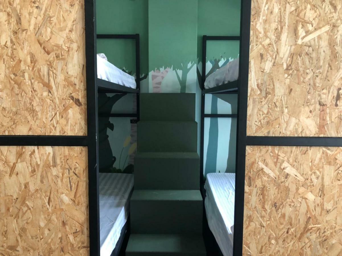 Mr. Dreams Homestay Манонг Екстериор снимка