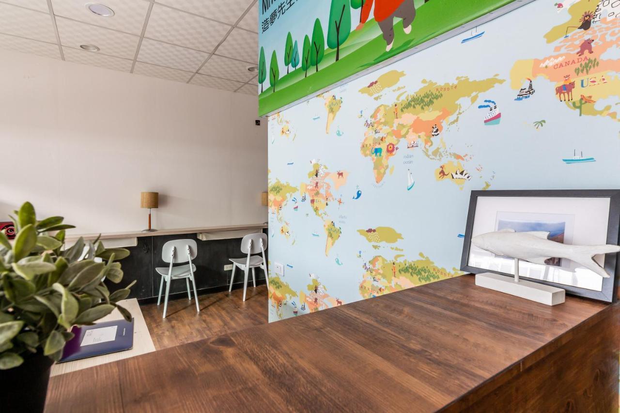 Mr. Dreams Homestay Манонг Екстериор снимка