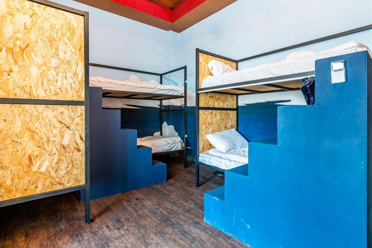 Mr. Dreams Homestay Манонг Екстериор снимка